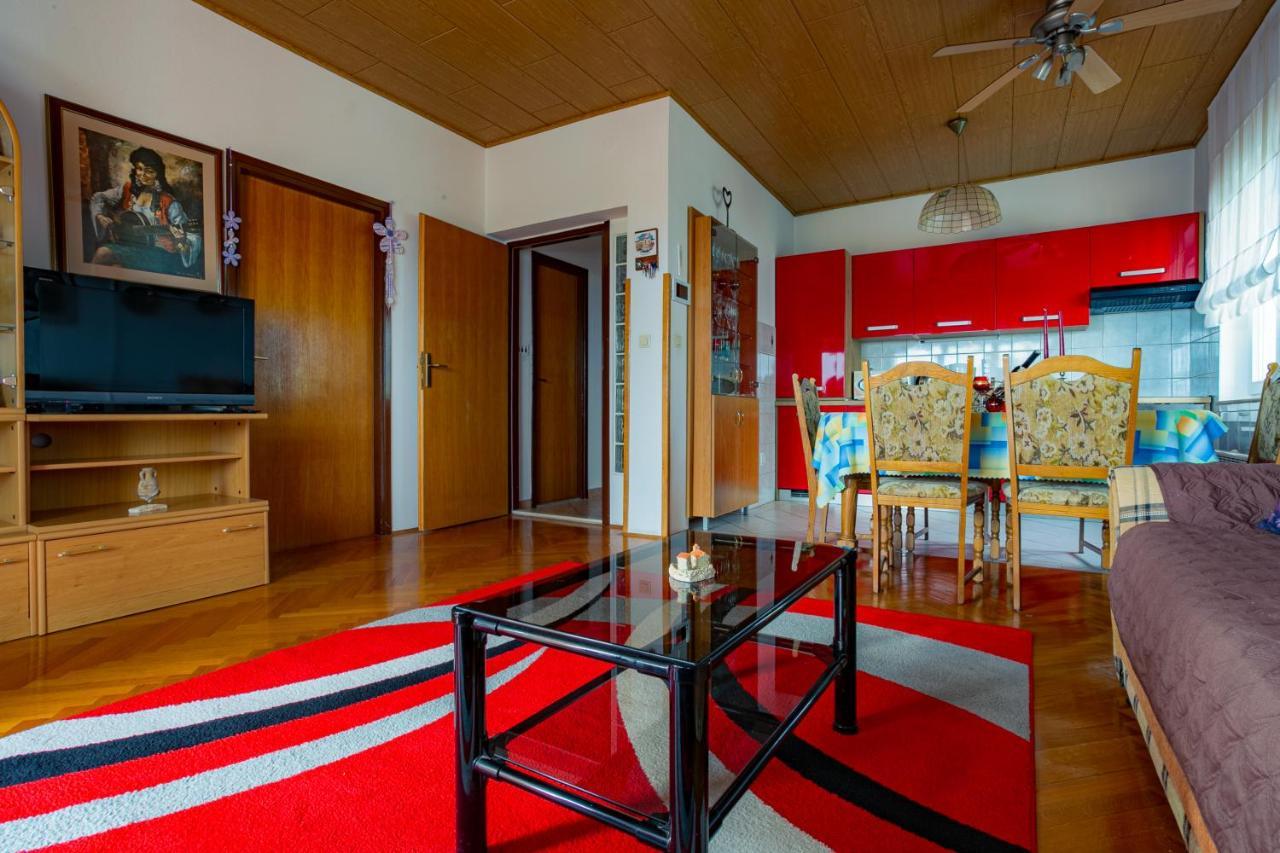 Brucker Apartment Kozino